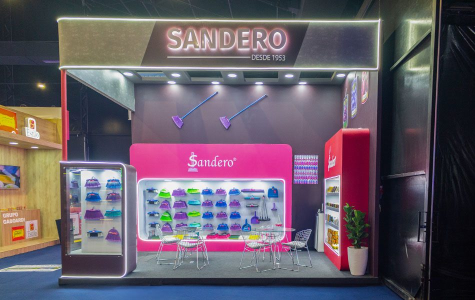 Montagem de Estande - SANDERO - APAS